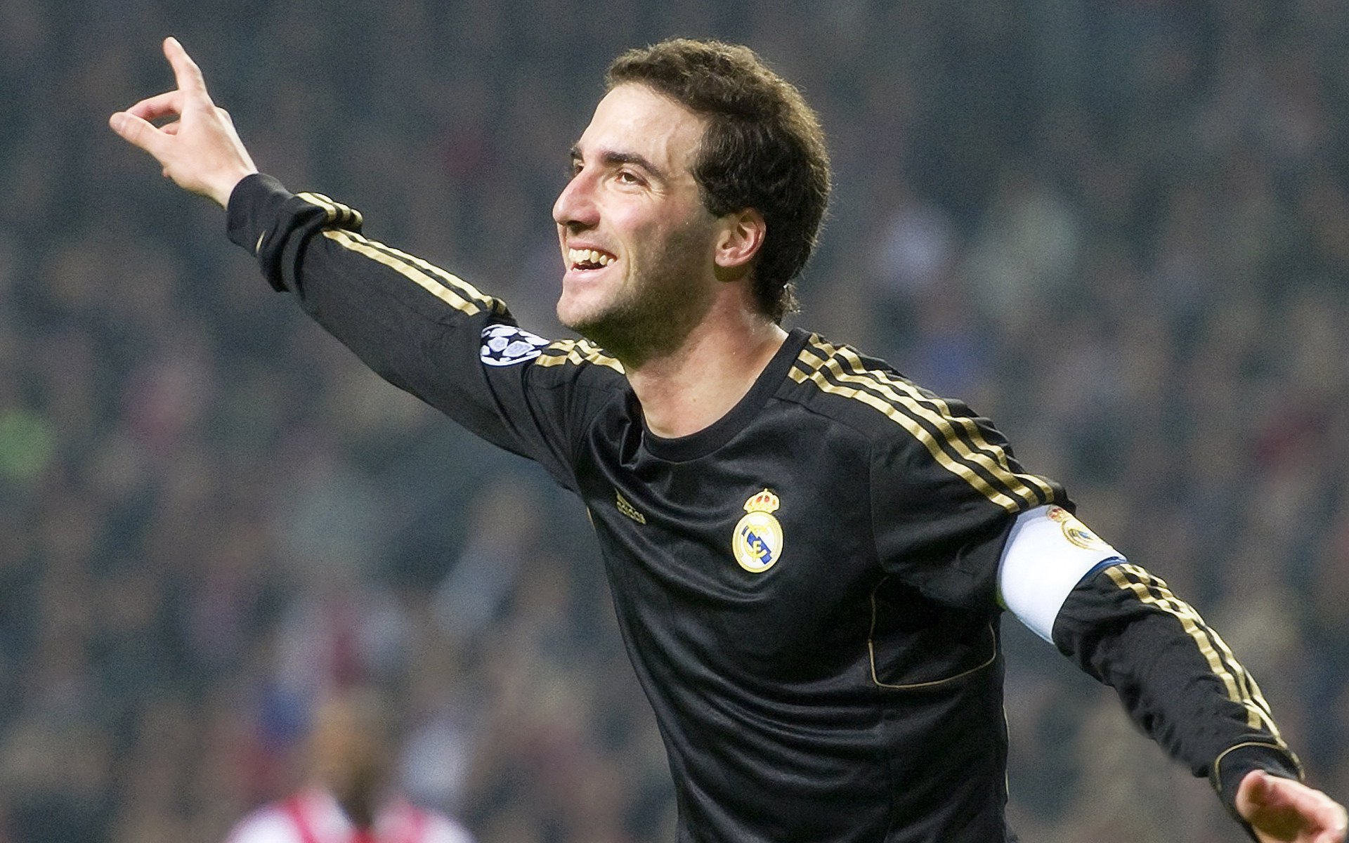 米兰体育APP-五大联赛年轻球员异军突起的趋势分析，五大联赛年轻门将