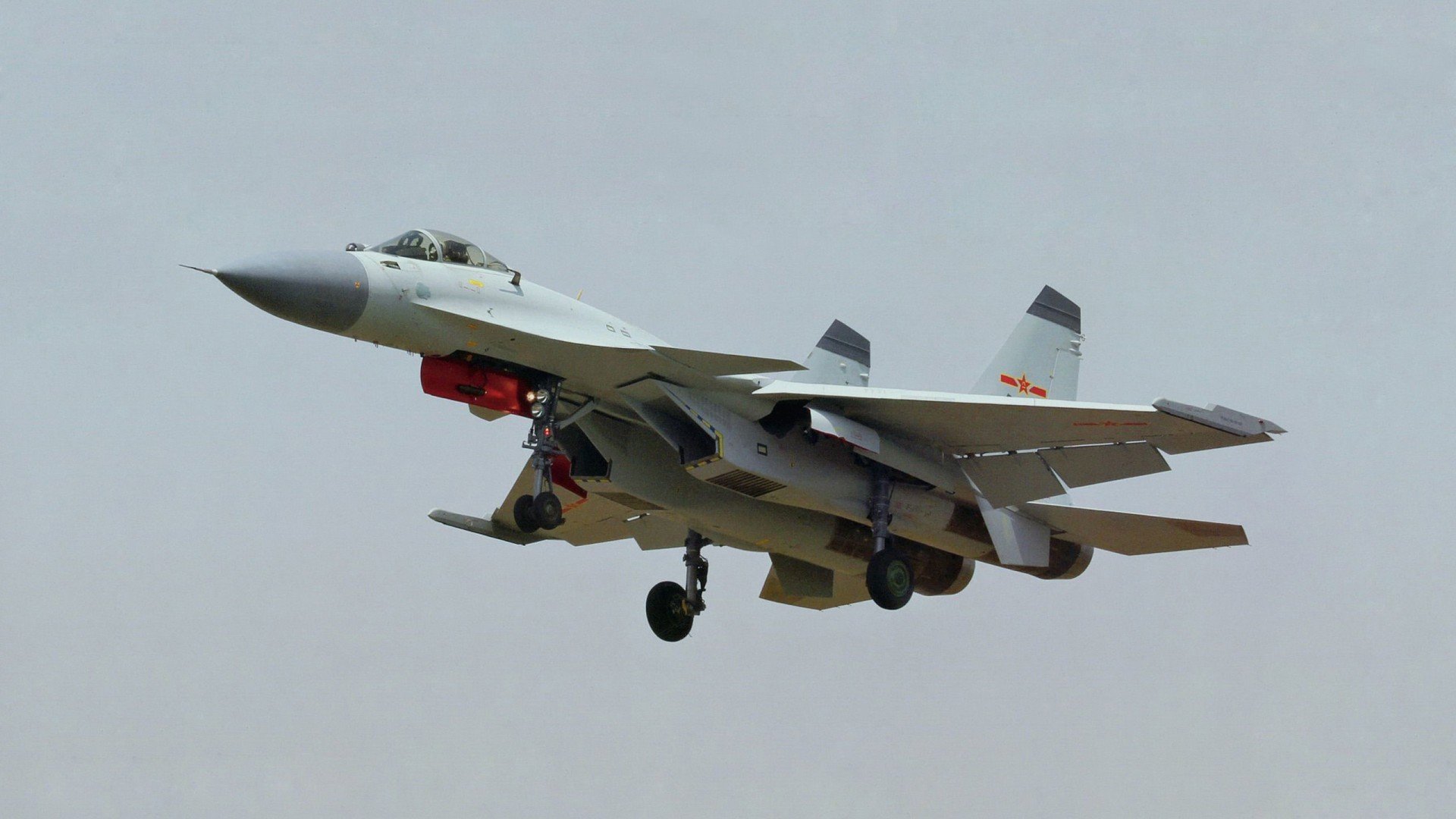 米兰登录入口-查默斯稳扎稳打掌控比赛节奏，查尔默斯